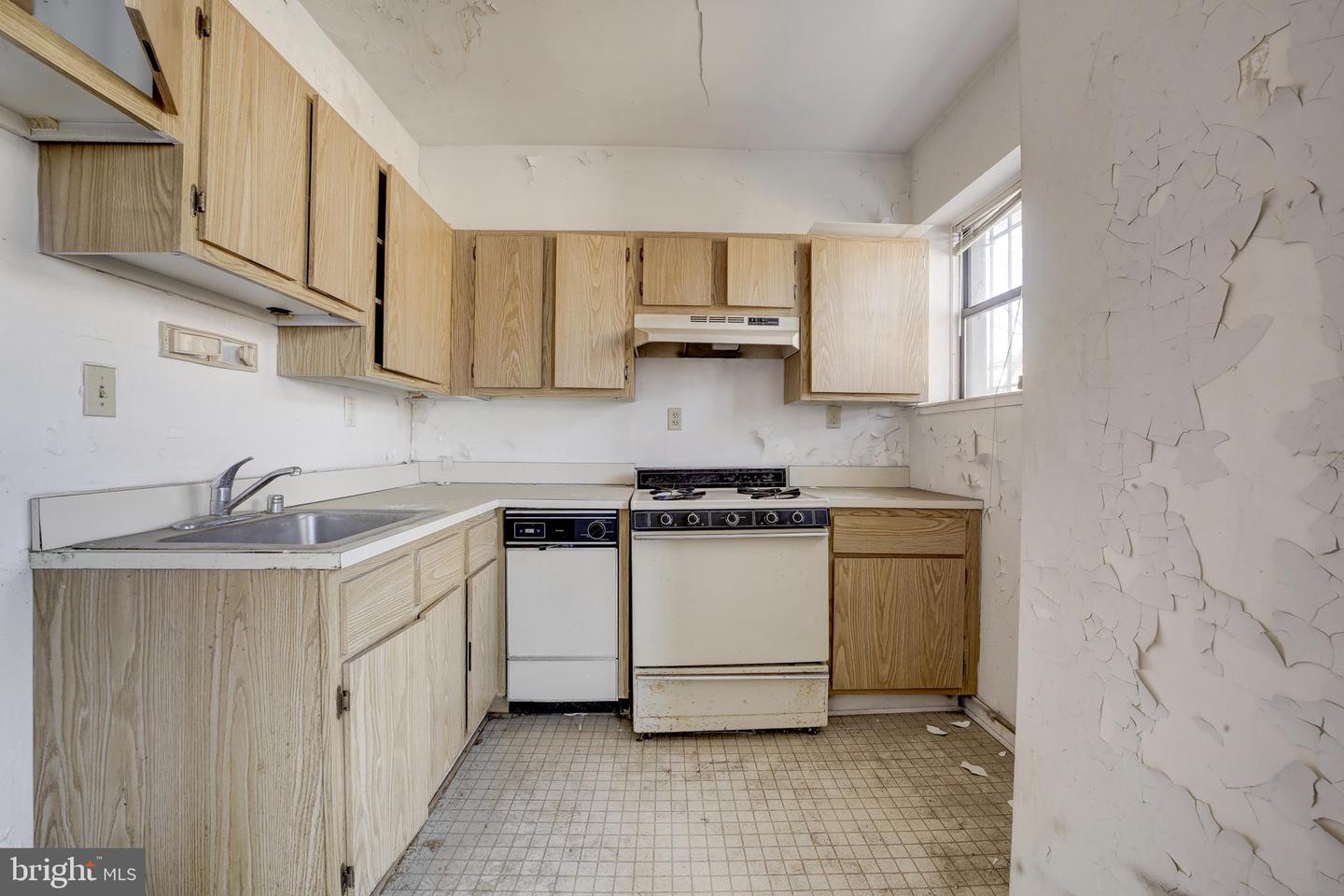 1669 COLUMBIA RD NW ##312, WASHINGTON, District Of Columbia 20009, ,1 BathroomBathrooms,Residential,For sale,1669 COLUMBIA RD NW ##312,DCDC2245276 MLS # DCDC2245276 1669 COLUMBIA RD NW ##312, WASHINGTON, District Of Columbia 20009, ,1 BathroomBathrooms,Residential,For sale,1669 COLUMBIA RD NW ##312,DCDC2245276 MLS # DCDC2245276