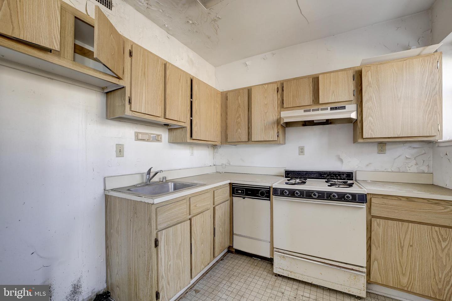 1669 COLUMBIA RD NW ##312, WASHINGTON, District Of Columbia 20009, ,1 BathroomBathrooms,Residential,For sale,1669 COLUMBIA RD NW ##312,DCDC2245276 MLS # DCDC2245276 1669 COLUMBIA RD NW ##312, WASHINGTON, District Of Columbia 20009, ,1 BathroomBathrooms,Residential,For sale,1669 COLUMBIA RD NW ##312,DCDC2245276 MLS # DCDC2245276