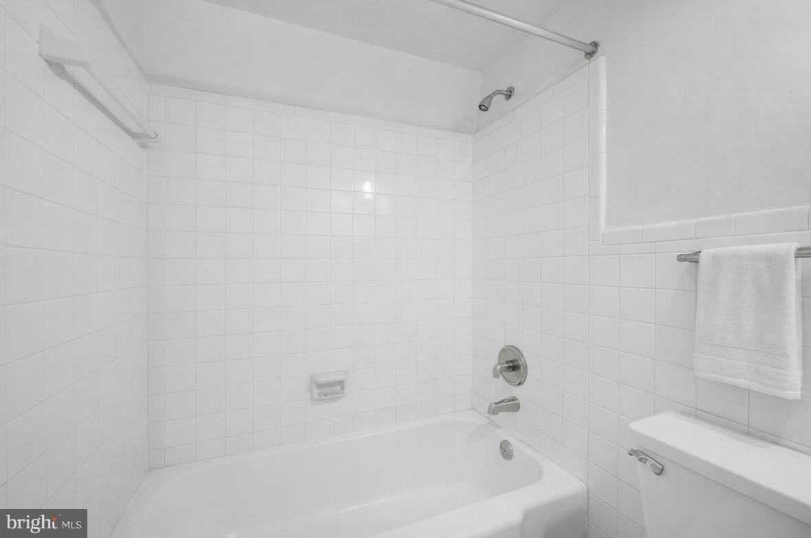 1669 COLUMBIA RD NW ##312, WASHINGTON, District Of Columbia 20009, ,1 BathroomBathrooms,Residential,For sale,1669 COLUMBIA RD NW ##312,DCDC2245276 MLS # DCDC2245276 1669 COLUMBIA RD NW ##312, WASHINGTON, District Of Columbia 20009, ,1 BathroomBathrooms,Residential,For sale,1669 COLUMBIA RD NW ##312,DCDC2245276 MLS # DCDC2245276