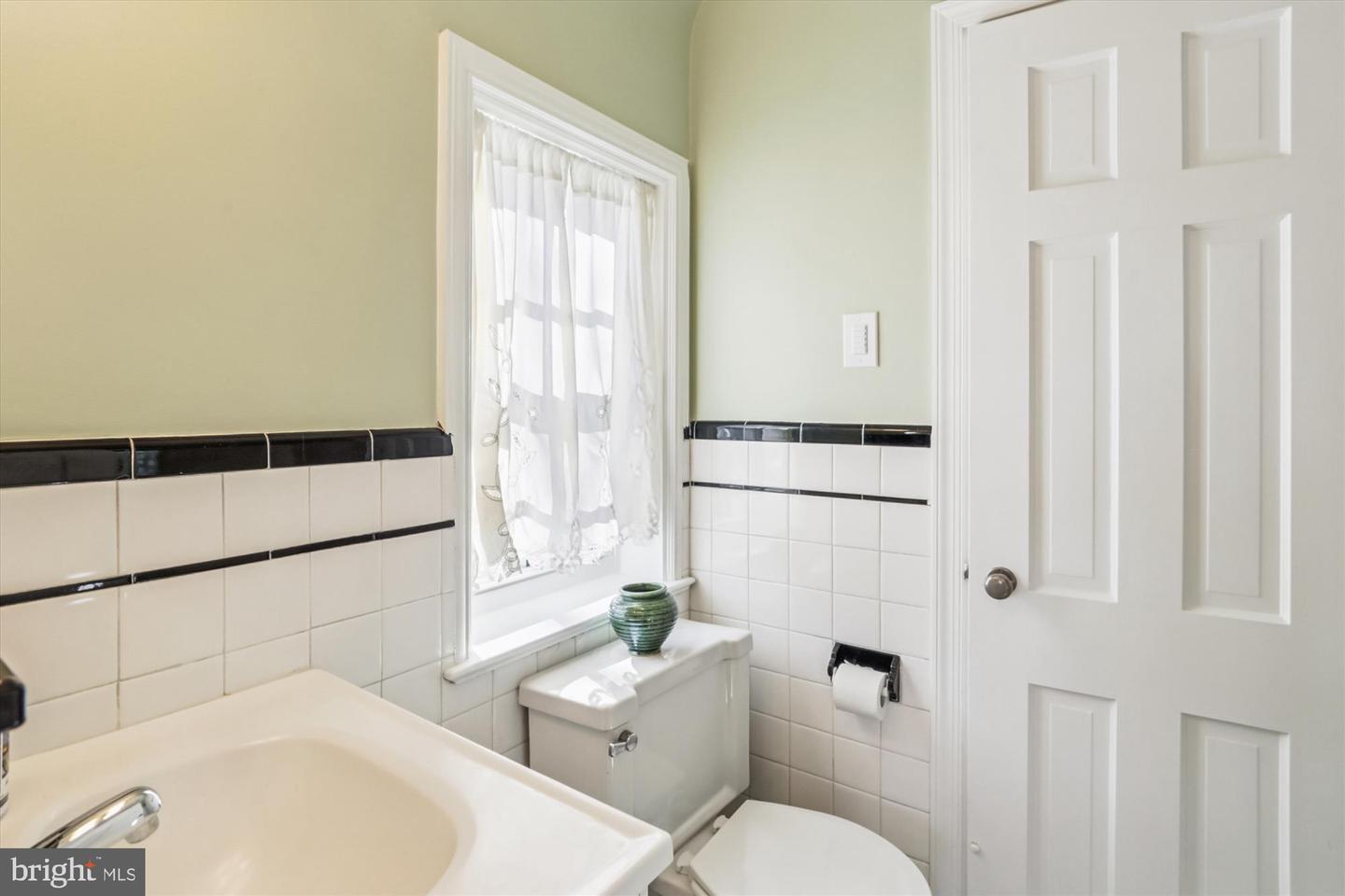 5833 NEBRASKA AVE NW, WASHINGTON, District Of Columbia 20015, 4 Bedrooms Bedrooms, ,3 BathroomsBathrooms,Residential,For sale,5833 NEBRASKA AVE NW,DCDC2245282 MLS # DCDC2245282