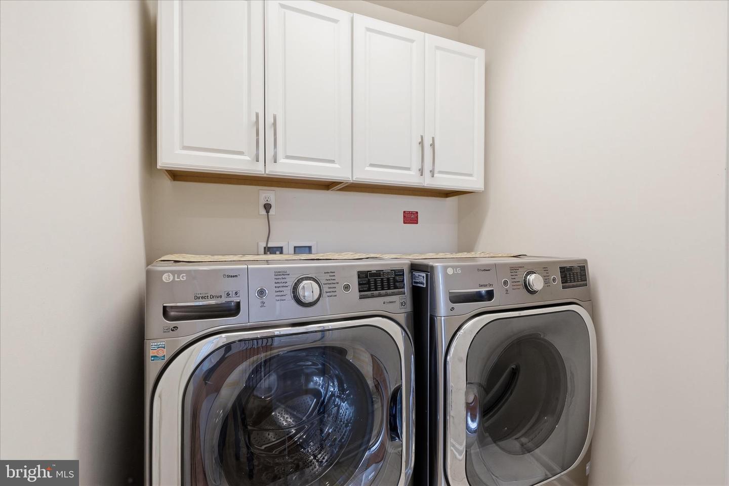 22800 CALDERWOOD LN, BRAMBLETON, Virginia 20148, 6 Bedrooms Bedrooms, ,5 BathroomsBathrooms,Residential,For sale,22800 CALDERWOOD LN,VALO2115520 MLS # VALO2115520