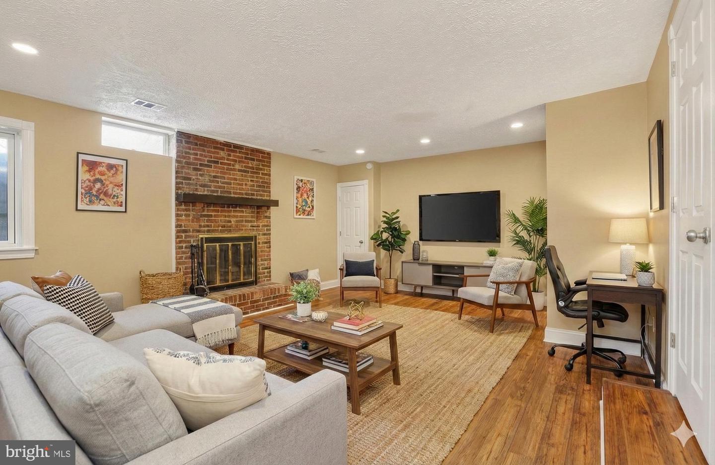 5409 CHESHIRE MEADOWS WAY, FAIRFAX, Virginia 22032, 4 Bedrooms Bedrooms, ,3 BathroomsBathrooms,Residential,For sale,5409 CHESHIRE MEADOWS WAY,VAFX2289896 MLS # VAFX2289896