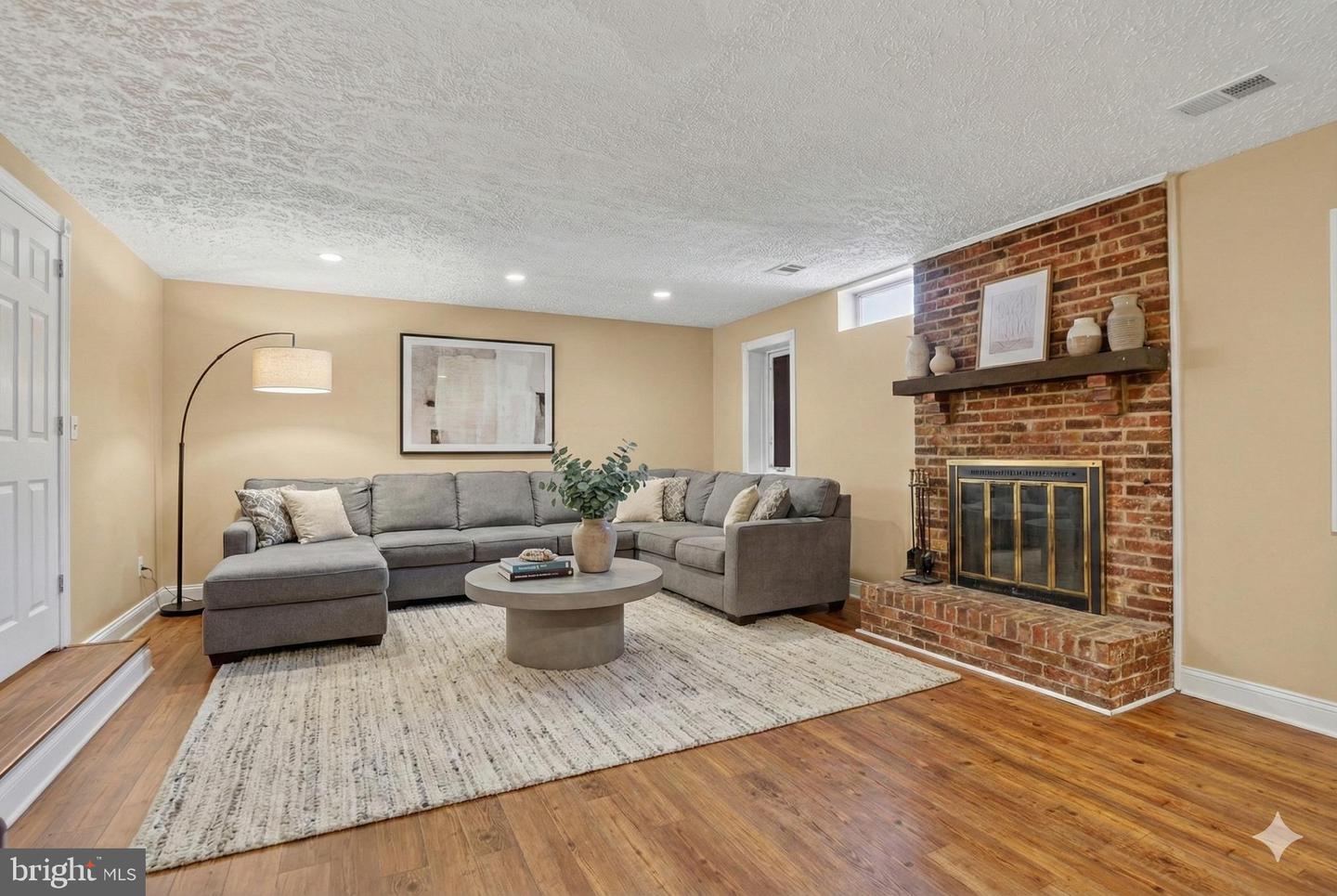 5409 CHESHIRE MEADOWS WAY, FAIRFAX, Virginia 22032, 4 Bedrooms Bedrooms, ,3 BathroomsBathrooms,Residential,For sale,5409 CHESHIRE MEADOWS WAY,VAFX2289896 MLS # VAFX2289896