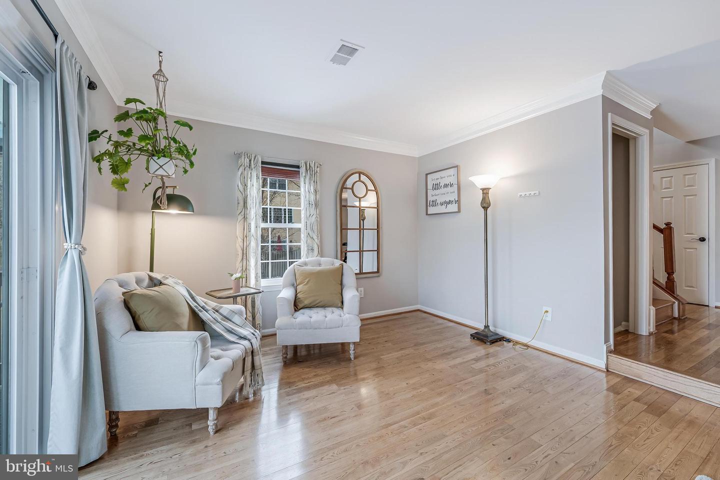 6050 HEATHERWOOD DR, ALEXANDRIA, Virginia 22310, 4 Bedrooms Bedrooms, ,3 BathroomsBathrooms,Residential,For sale,6050 HEATHERWOOD DR,VAFX2289918 MLS # VAFX2289918