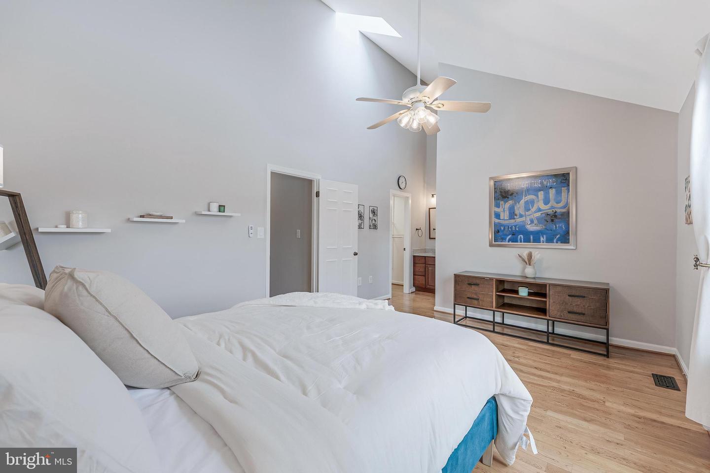 6050 HEATHERWOOD DR, ALEXANDRIA, Virginia 22310, 4 Bedrooms Bedrooms, ,3 BathroomsBathrooms,Residential,For sale,6050 HEATHERWOOD DR,VAFX2289918 MLS # VAFX2289918