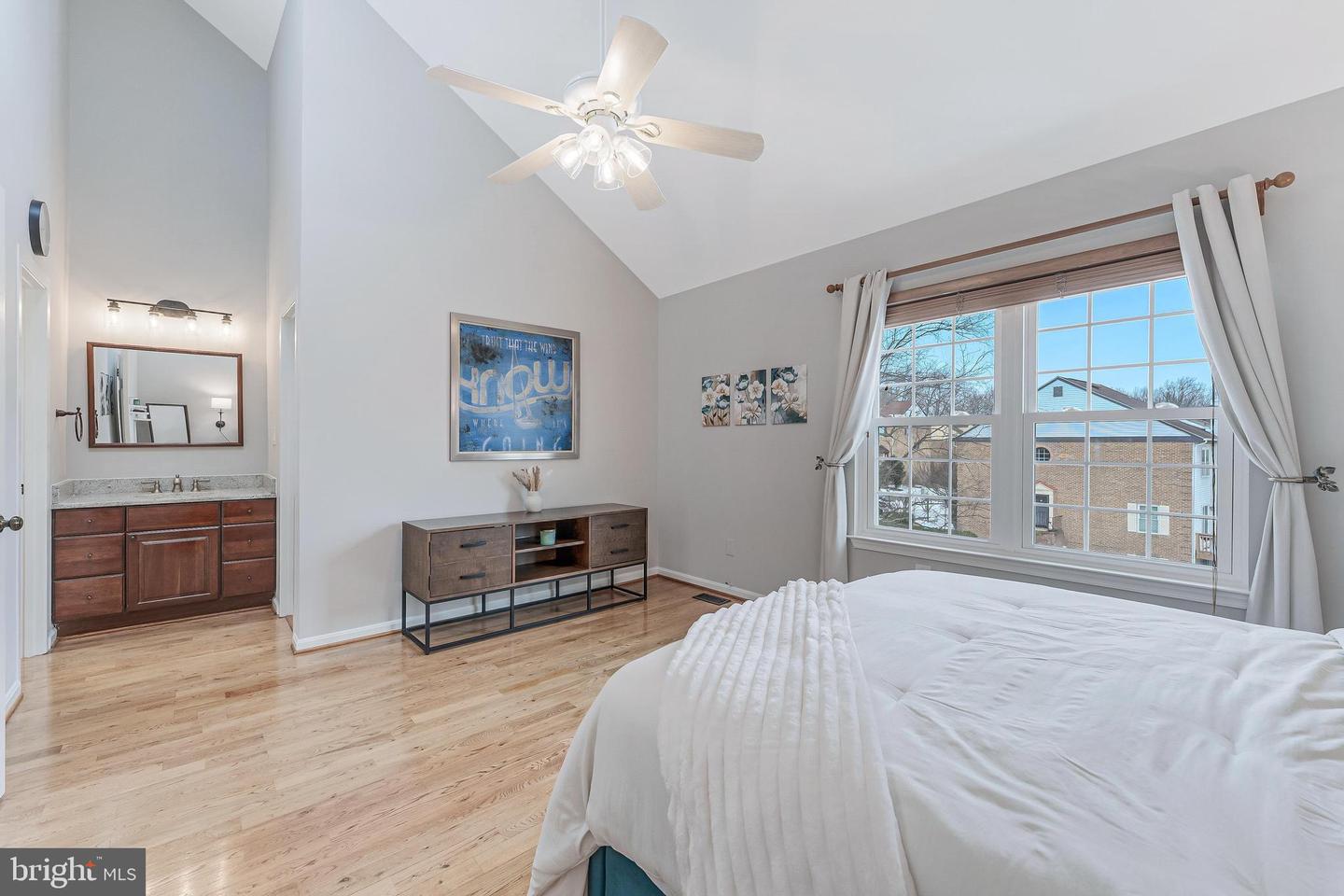 6050 HEATHERWOOD DR, ALEXANDRIA, Virginia 22310, 4 Bedrooms Bedrooms, ,3 BathroomsBathrooms,Residential,For sale,6050 HEATHERWOOD DR,VAFX2289918 MLS # VAFX2289918