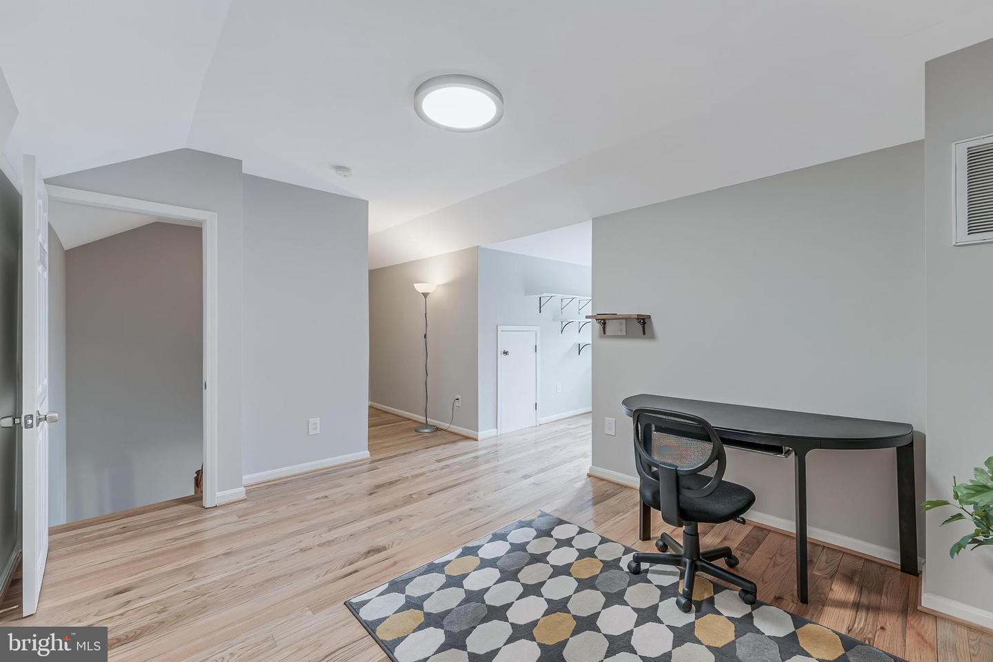 6050 HEATHERWOOD DR, ALEXANDRIA, Virginia 22310, 4 Bedrooms Bedrooms, ,3 BathroomsBathrooms,Residential,For sale,6050 HEATHERWOOD DR,VAFX2289918 MLS # VAFX2289918