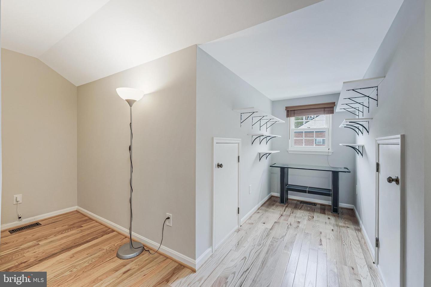 6050 HEATHERWOOD DR, ALEXANDRIA, Virginia 22310, 4 Bedrooms Bedrooms, ,3 BathroomsBathrooms,Residential,For sale,6050 HEATHERWOOD DR,VAFX2289918 MLS # VAFX2289918