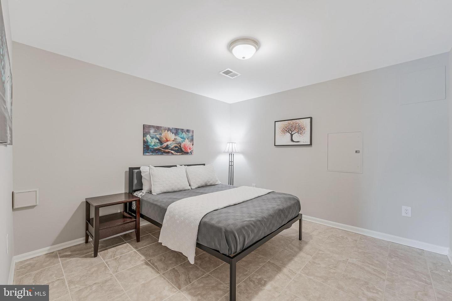 6050 HEATHERWOOD DR, ALEXANDRIA, Virginia 22310, 4 Bedrooms Bedrooms, ,3 BathroomsBathrooms,Residential,For sale,6050 HEATHERWOOD DR,VAFX2289918 MLS # VAFX2289918