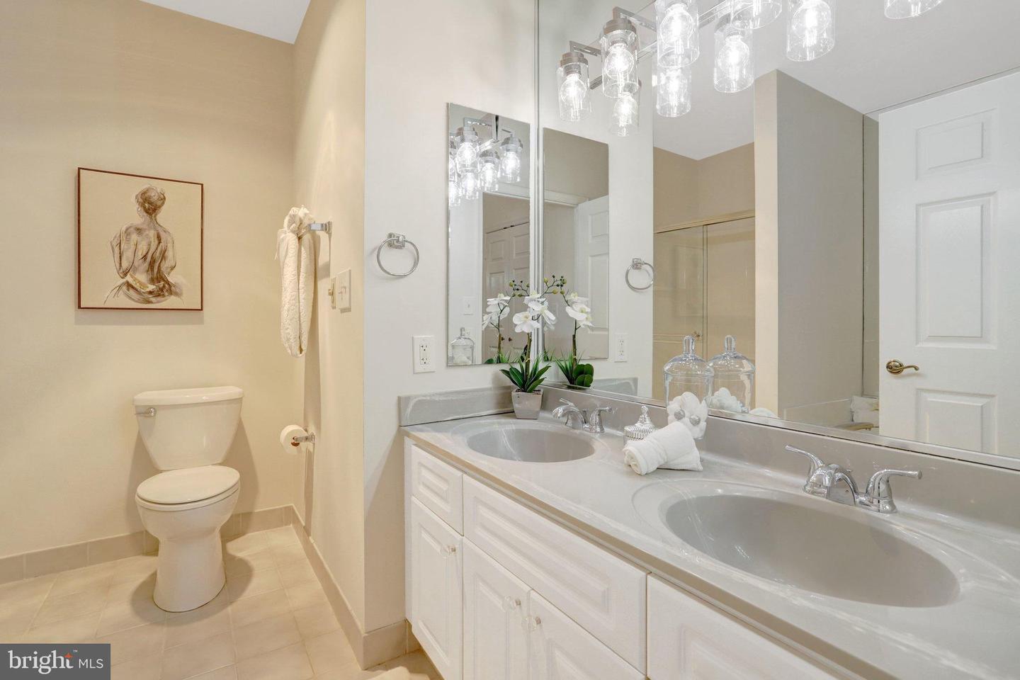 2121 JAMIESON AVE #401, ALEXANDRIA, Virginia 22314, 3 Bedrooms Bedrooms, 8 Rooms Rooms,2 BathroomsBathrooms,Residential,For sale,2121 JAMIESON AVE #401,VAAX2053966 MLS # VAAX2053966