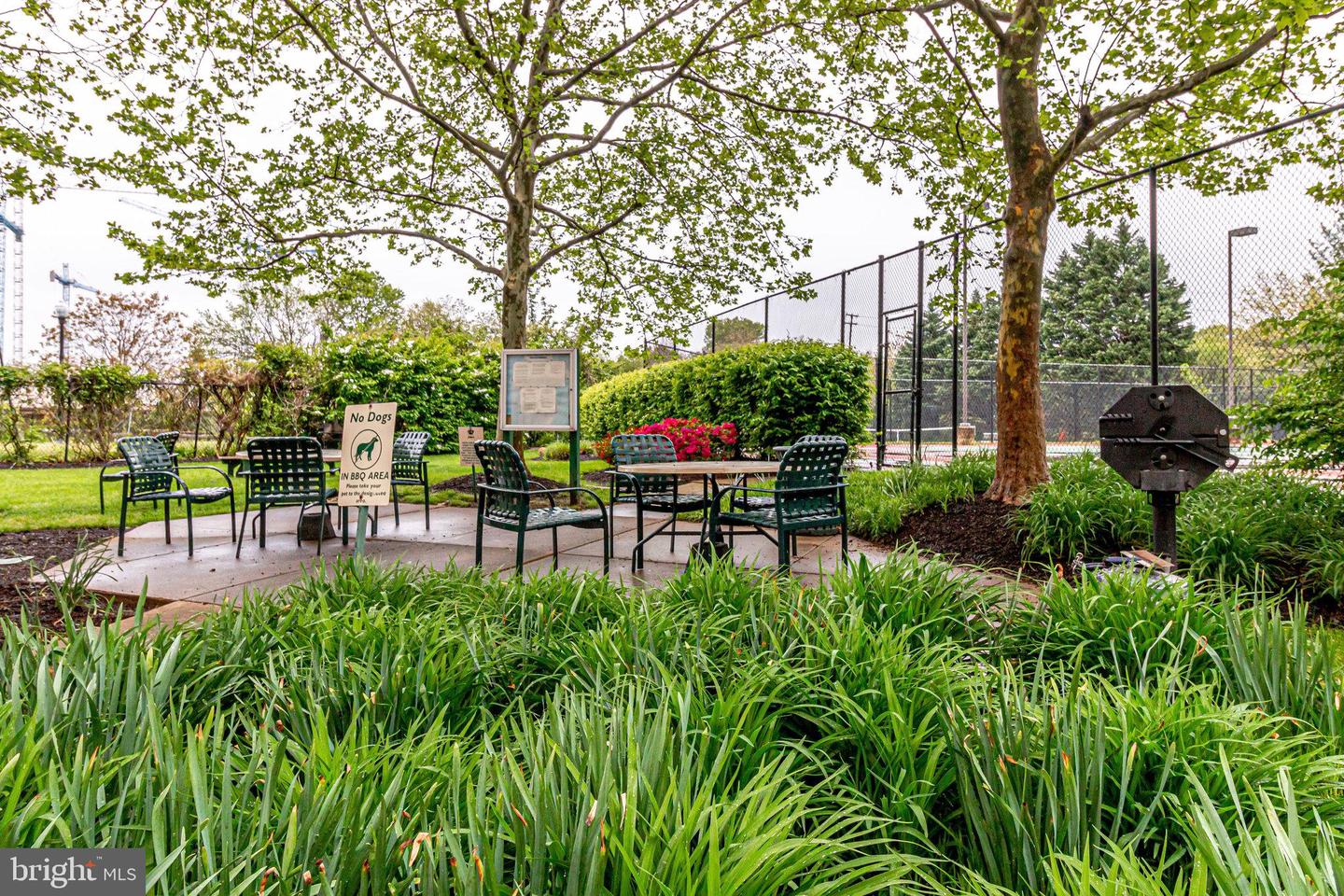 2121 JAMIESON AVE #401, ALEXANDRIA, Virginia 22314, 3 Bedrooms Bedrooms, 8 Rooms Rooms,2 BathroomsBathrooms,Residential,For sale,2121 JAMIESON AVE #401,VAAX2053966 MLS # VAAX2053966