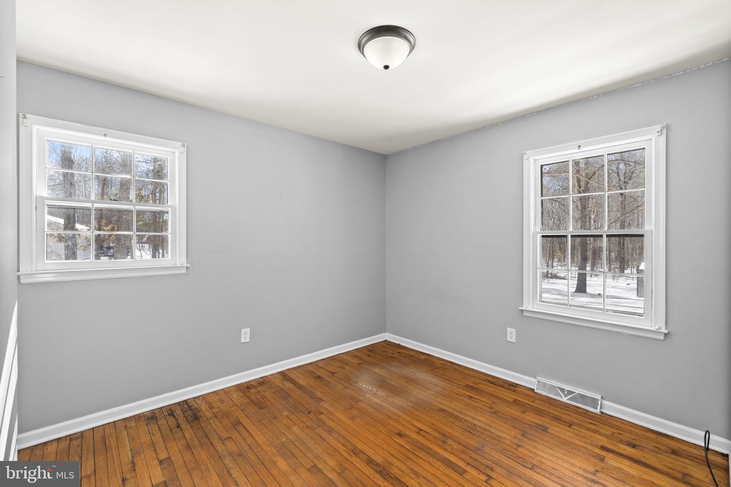 727 CHALKLEVEL RD, LOUISA, Virginia 23093, 3 Bedrooms Bedrooms, ,1 BathroomBathrooms,Residential,For sale,727 CHALKLEVEL RD,VALA2009266 MLS # VALA2009266