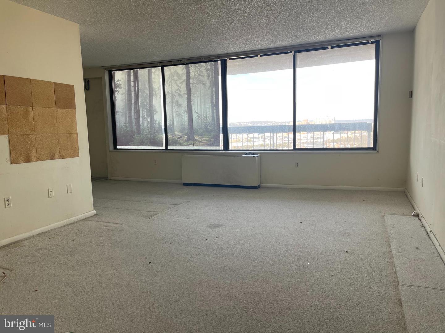 3701 S GEORGE MASON DR #1408N, FALLS CHURCH, Virginia 22041, ,1 BathroomBathrooms,Residential,For sale,3701 S GEORGE MASON DR #1408N,VAFX2290142 MLS # VAFX2290142