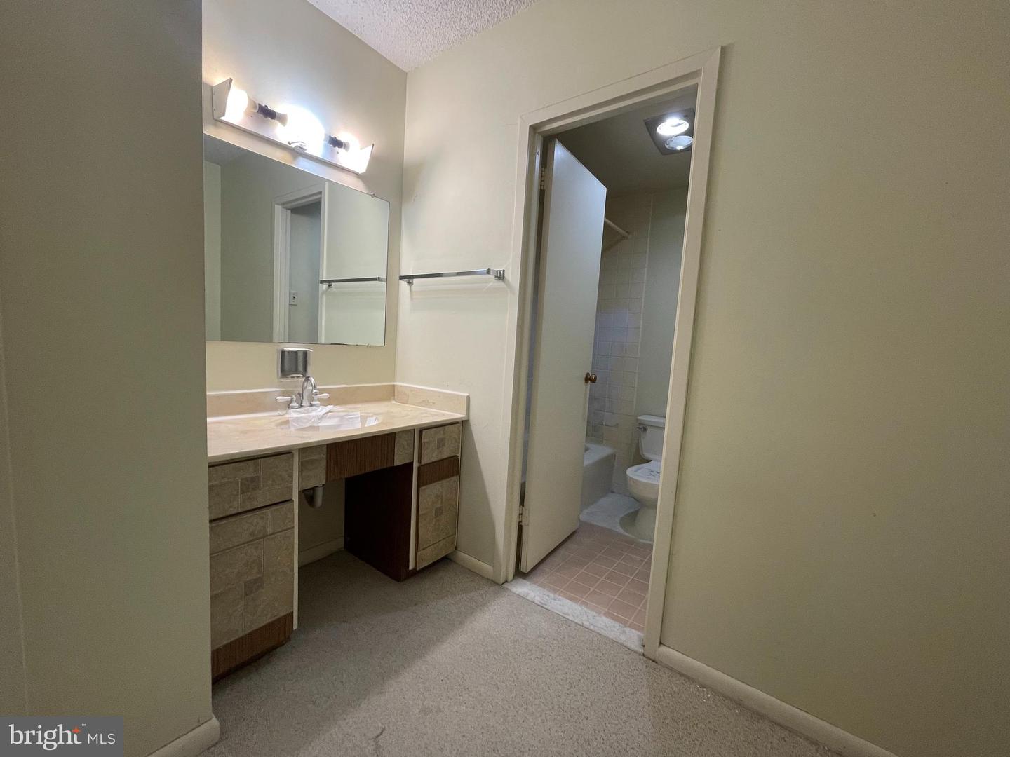 3701 S GEORGE MASON DR #1408N, FALLS CHURCH, Virginia 22041, ,1 BathroomBathrooms,Residential,For sale,3701 S GEORGE MASON DR #1408N,VAFX2290142 MLS # VAFX2290142