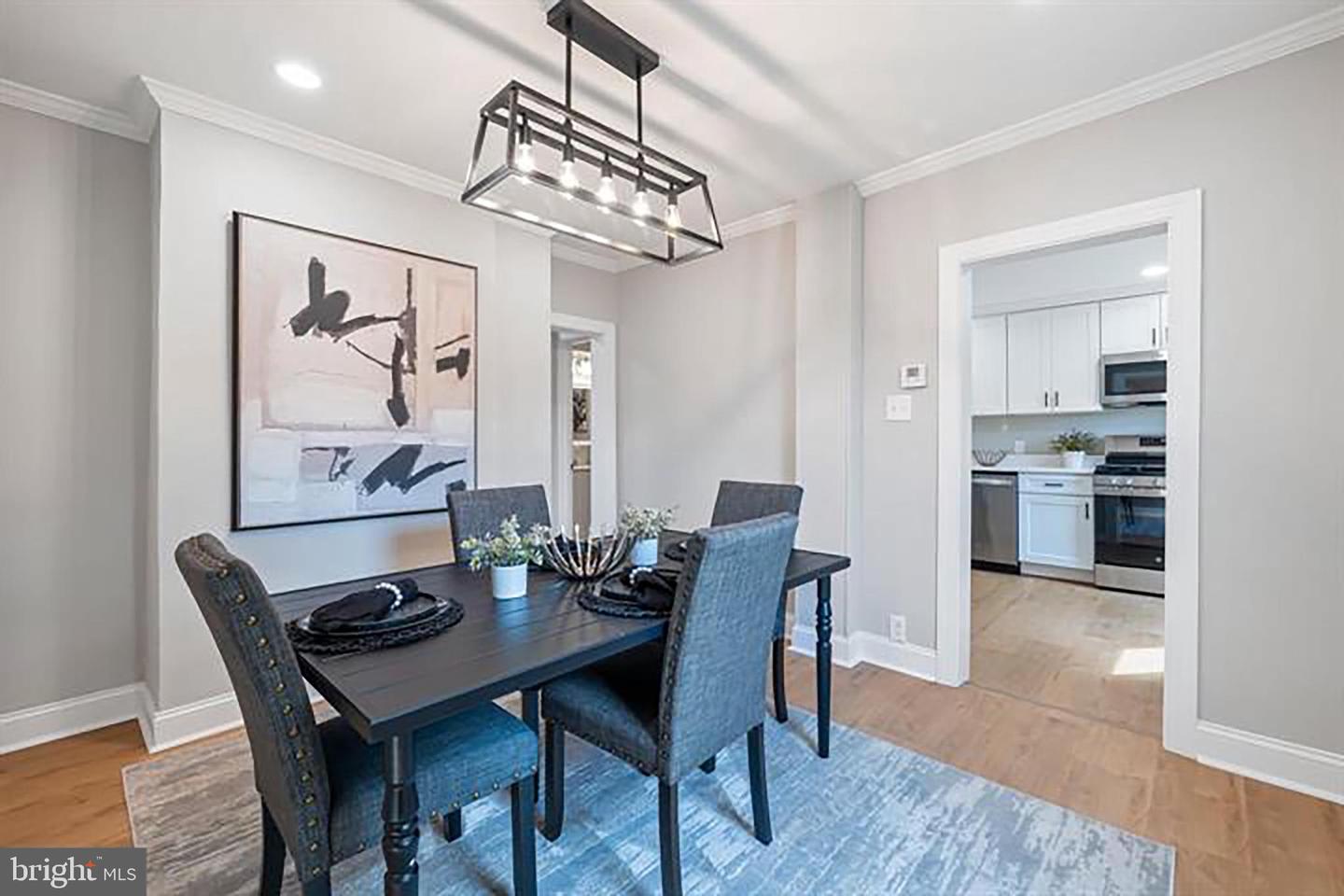 4914 22ND ST N, ARLINGTON, Virginia 22207, 2 Bedrooms Bedrooms, 5 Rooms Rooms,2 BathroomsBathrooms,Residential,For sale,4914 22ND ST N,VAAR2068682 MLS # VAAR2068682