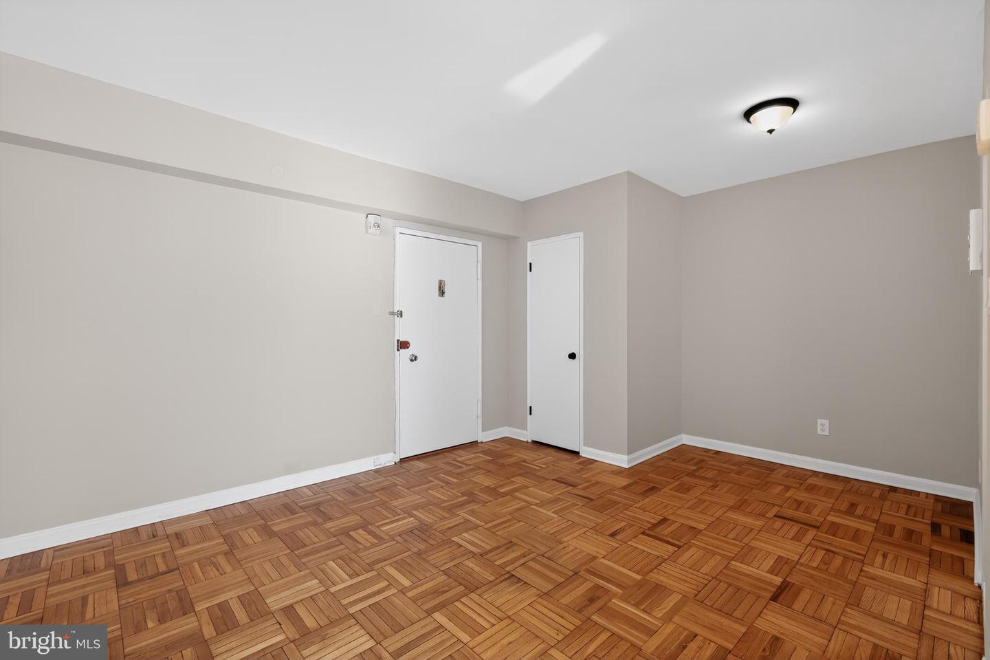 3701 CONNECTICUT AVE NW #233, WASHINGTON, District Of Columbia 20008, 1 Bedroom Bedrooms, ,1 BathroomBathrooms,Residential,For sale,3701 CONNECTICUT AVE NW #233,DCDC2245480 MLS # DCDC2245480