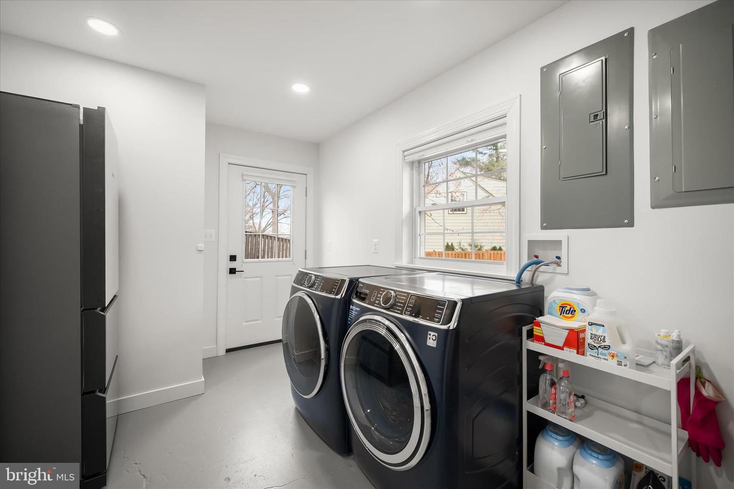 515 WOODLAND CT NW, VIENNA, Virginia 22180, 6 Bedrooms Bedrooms, ,3 BathroomsBathrooms,Residential,For sale,515 WOODLAND CT NW,VAFX2290162 MLS # VAFX2290162