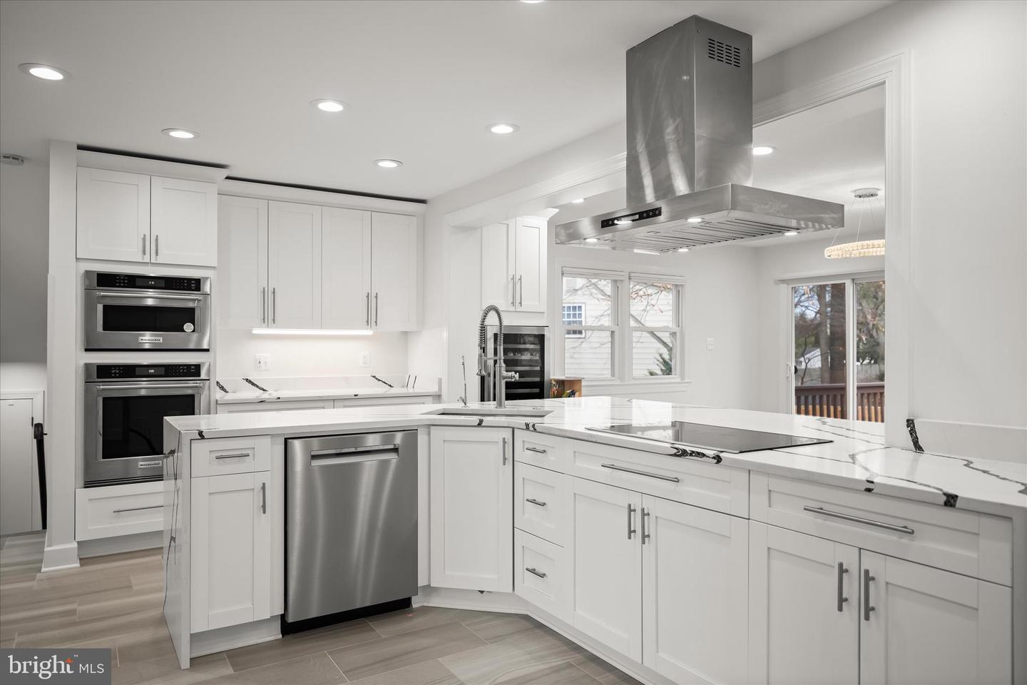 515 WOODLAND CT NW, VIENNA, Virginia 22180, 6 Bedrooms Bedrooms, ,3 BathroomsBathrooms,Residential,For sale,515 WOODLAND CT NW,VAFX2290162 MLS # VAFX2290162