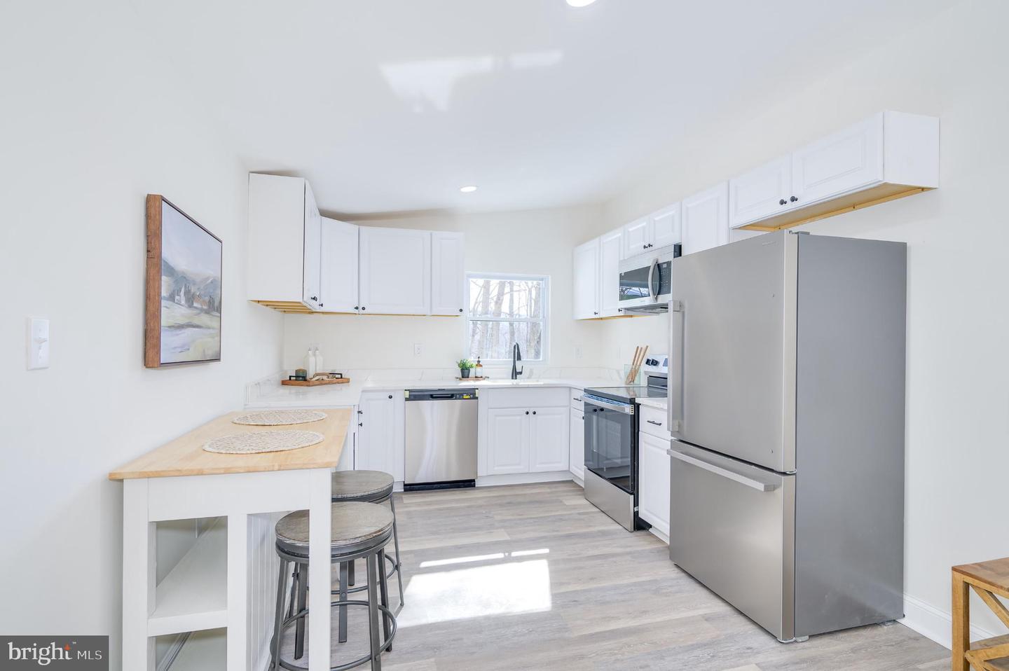 136 GAYLES LN, FRONT ROYAL, Virginia 22630, 2 Bedrooms Bedrooms, 4 Rooms Rooms,2 BathroomsBathrooms,Residential,For sale,136 GAYLES LN,VAWR2013352 MLS # VAWR2013352