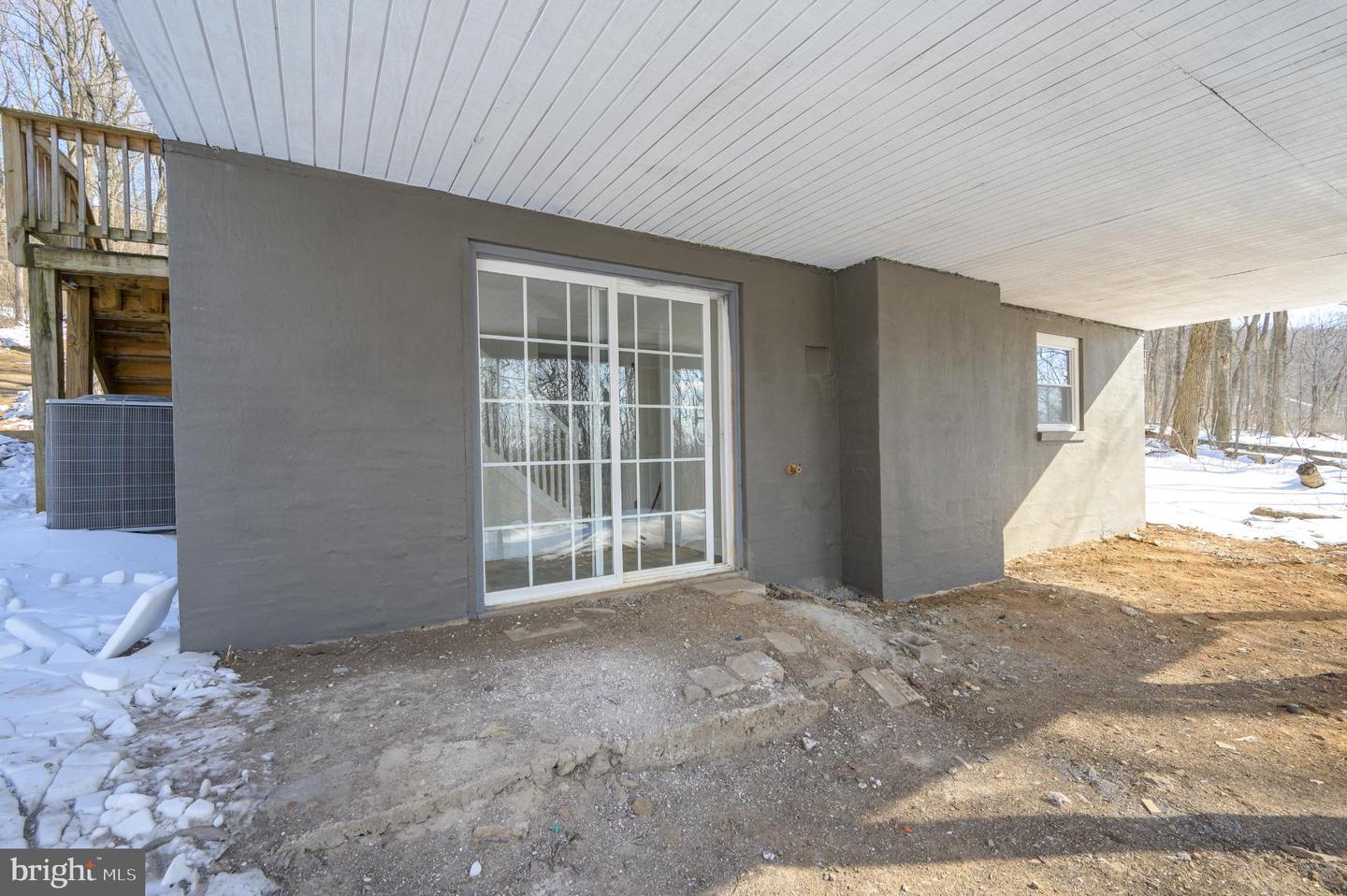 136 GAYLES LN, FRONT ROYAL, Virginia 22630, 2 Bedrooms Bedrooms, 4 Rooms Rooms,2 BathroomsBathrooms,Residential,For sale,136 GAYLES LN,VAWR2013352 MLS # VAWR2013352