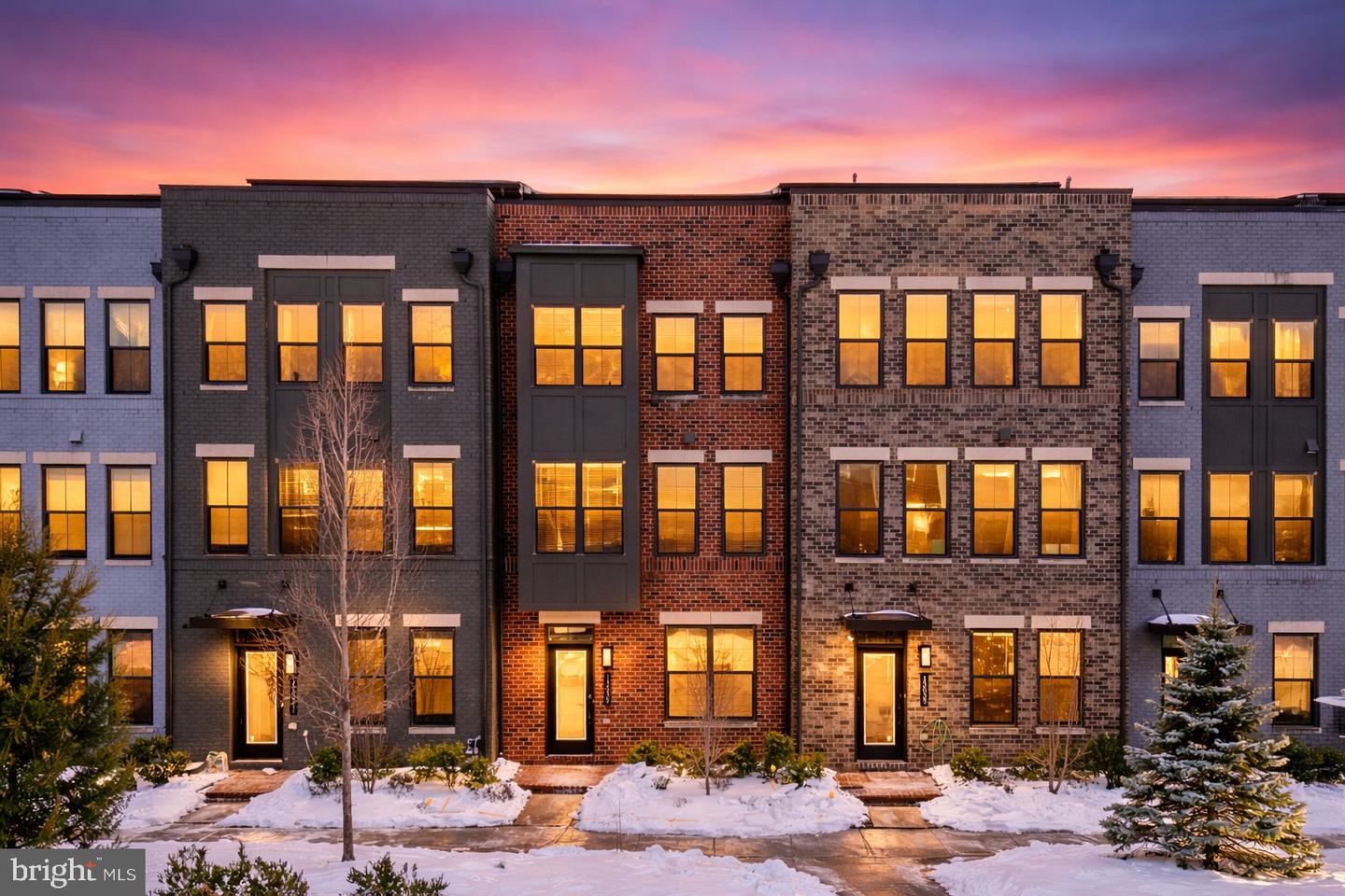 13039 HATTONTOWN SQ, HERNDON, Virginia 20171, 4 Bedrooms Bedrooms, ,4 BathroomsBathrooms,Residential,For sale,13039 HATTONTOWN SQ,VAFX2290160 MLS # VAFX2290160