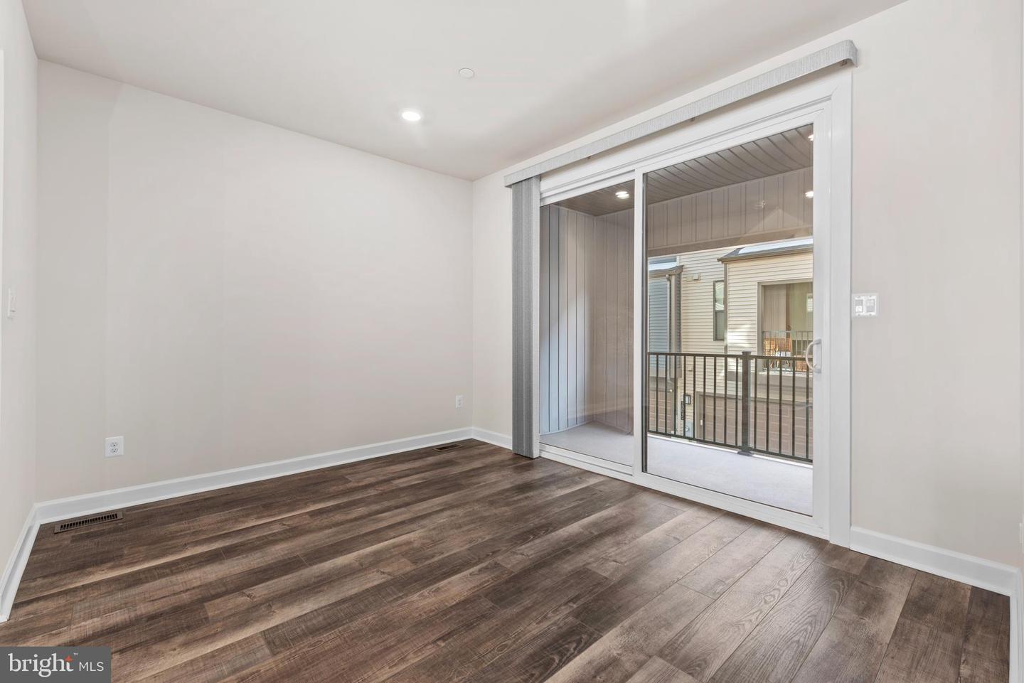 13039 HATTONTOWN SQ, HERNDON, Virginia 20171, 4 Bedrooms Bedrooms, ,4 BathroomsBathrooms,Residential,For sale,13039 HATTONTOWN SQ,VAFX2290160 MLS # VAFX2290160