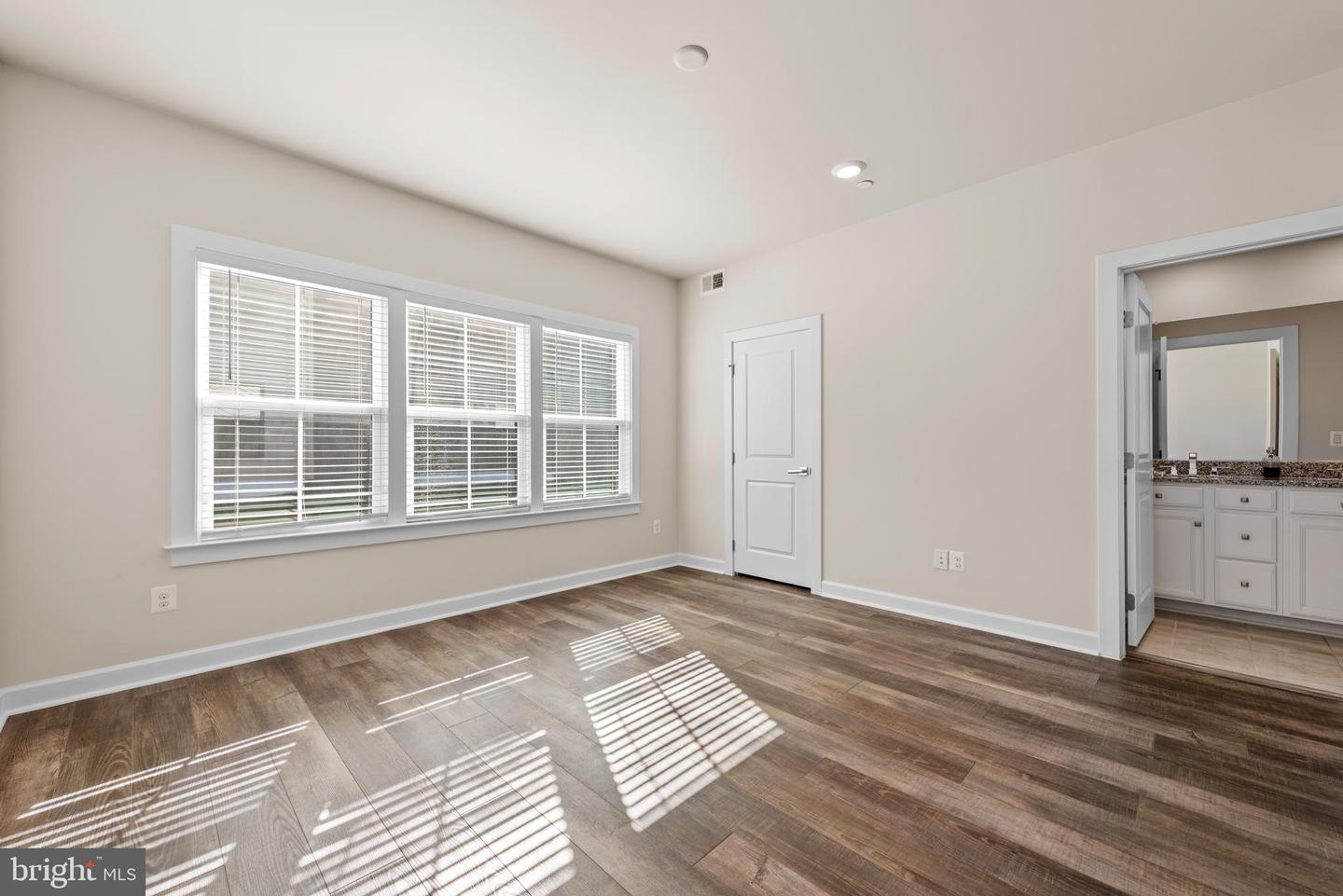 13039 HATTONTOWN SQ, HERNDON, Virginia 20171, 4 Bedrooms Bedrooms, ,4 BathroomsBathrooms,Residential,For sale,13039 HATTONTOWN SQ,VAFX2290160 MLS # VAFX2290160