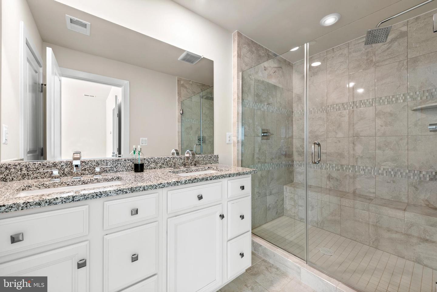 13039 HATTONTOWN SQ, HERNDON, Virginia 20171, 4 Bedrooms Bedrooms, ,4 BathroomsBathrooms,Residential,For sale,13039 HATTONTOWN SQ,VAFX2290160 MLS # VAFX2290160