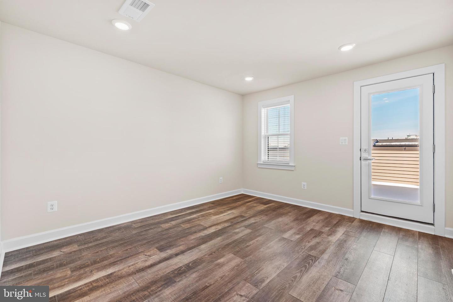 13039 HATTONTOWN SQ, HERNDON, Virginia 20171, 4 Bedrooms Bedrooms, ,4 BathroomsBathrooms,Residential,For sale,13039 HATTONTOWN SQ,VAFX2290160 MLS # VAFX2290160