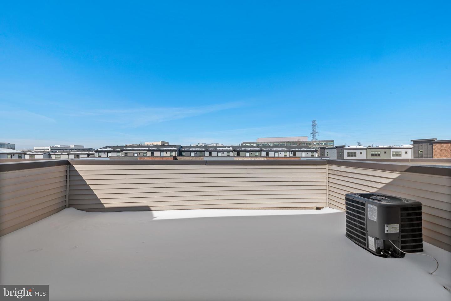 13039 HATTONTOWN SQ, HERNDON, Virginia 20171, 4 Bedrooms Bedrooms, ,4 BathroomsBathrooms,Residential,For sale,13039 HATTONTOWN SQ,VAFX2290160 MLS # VAFX2290160