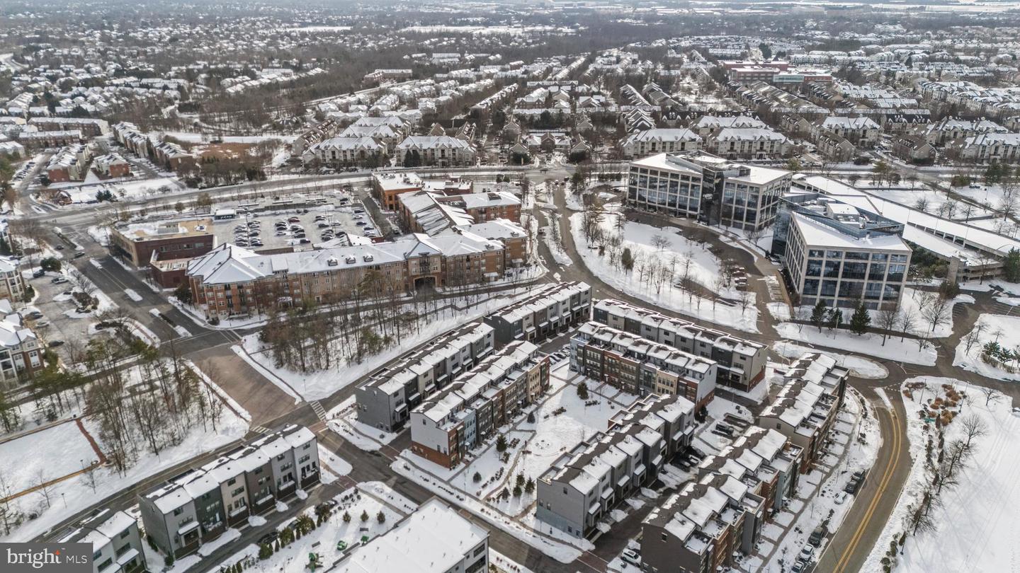 13039 HATTONTOWN SQ, HERNDON, Virginia 20171, 4 Bedrooms Bedrooms, ,4 BathroomsBathrooms,Residential,For sale,13039 HATTONTOWN SQ,VAFX2290160 MLS # VAFX2290160