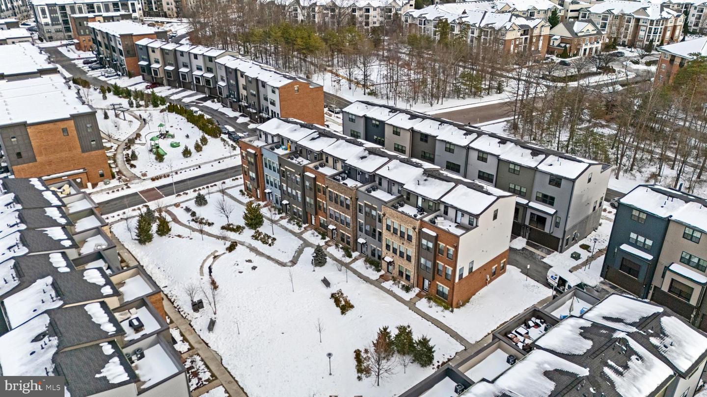 13039 HATTONTOWN SQ, HERNDON, Virginia 20171, 4 Bedrooms Bedrooms, ,4 BathroomsBathrooms,Residential,For sale,13039 HATTONTOWN SQ,VAFX2290160 MLS # VAFX2290160