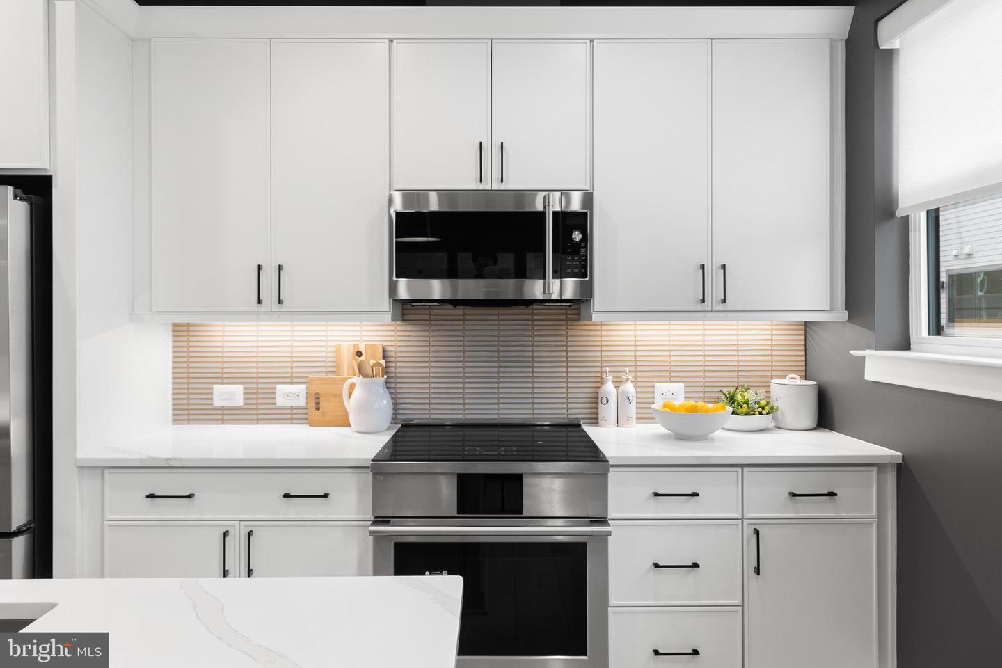 729 PARK AVE, FALLS CHURCH, Virginia 22046, 3 Bedrooms Bedrooms, ,3 BathroomsBathrooms,Residential,For sale,729 PARK AVE,VAFA2003570 MLS # VAFA2003570