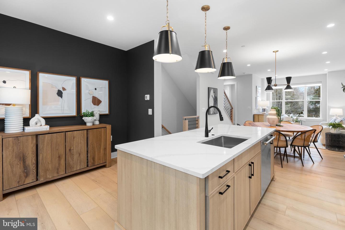 729 PARK AVE, FALLS CHURCH, Virginia 22046, 3 Bedrooms Bedrooms, ,3 BathroomsBathrooms,Residential,For sale,729 PARK AVE,VAFA2003570 MLS # VAFA2003570