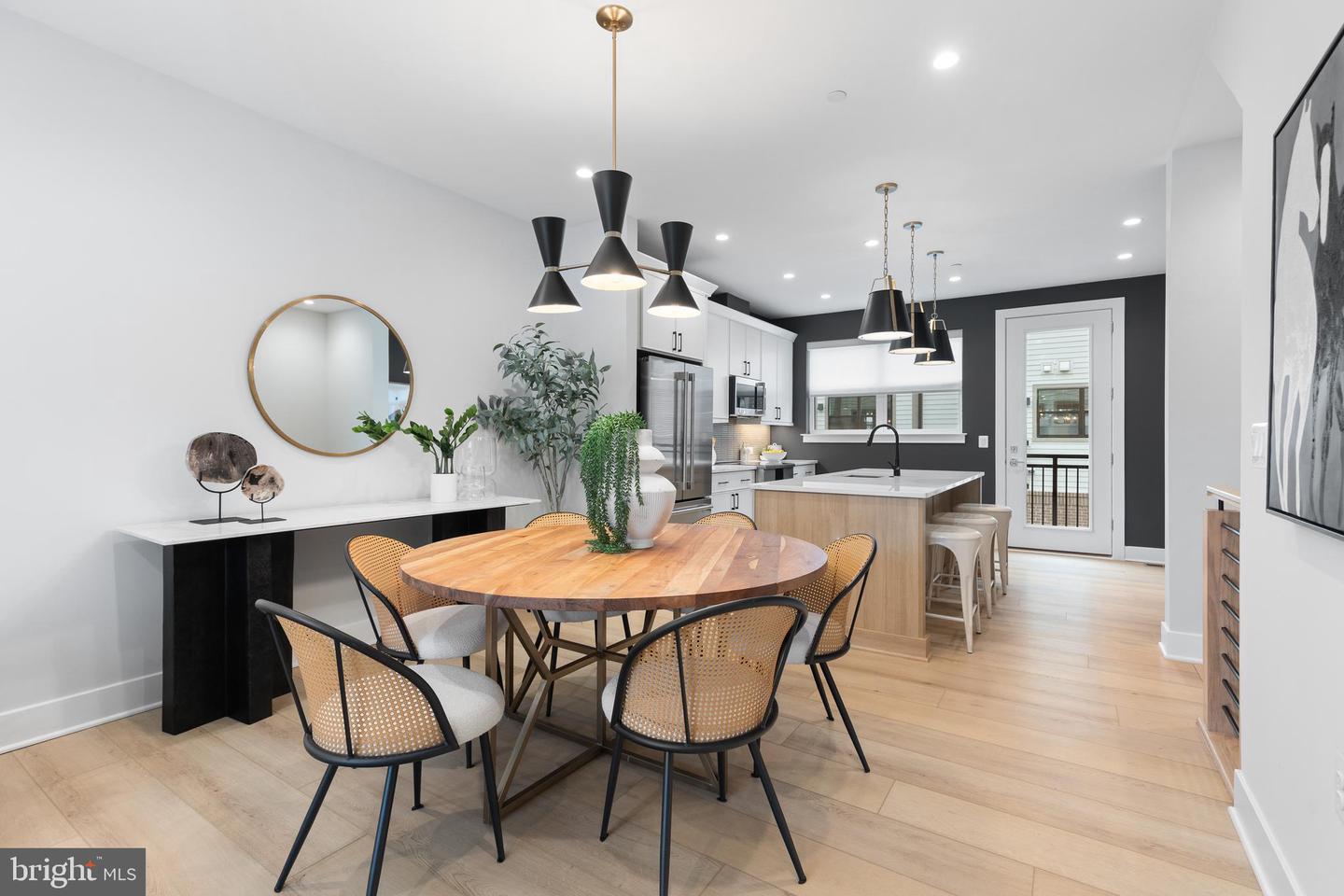 729 PARK AVE, FALLS CHURCH, Virginia 22046, 3 Bedrooms Bedrooms, ,3 BathroomsBathrooms,Residential,For sale,729 PARK AVE,VAFA2003570 MLS # VAFA2003570