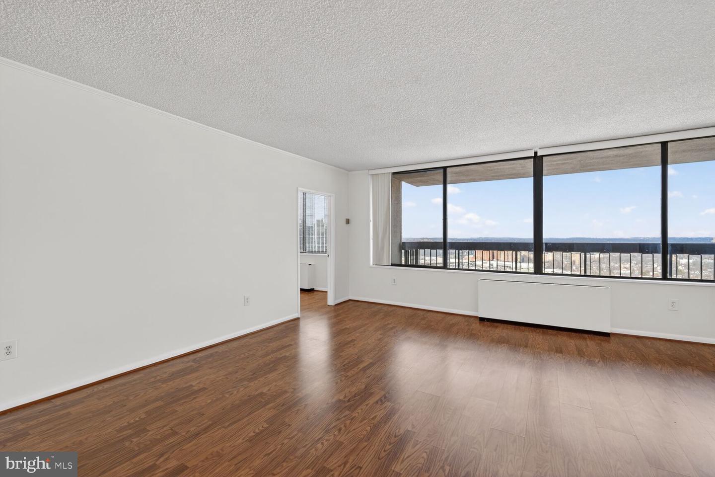 3701 S GEORGE MASON DR #2407N, FALLS CHURCH, Virginia 22041, 2 Bedrooms Bedrooms, ,1 BathroomBathrooms,Residential,For sale,3701 S GEORGE MASON DR #2407N,VAFX2290178 MLS # VAFX2290178