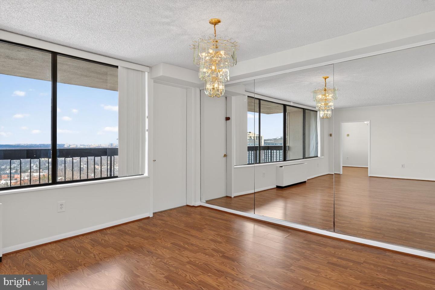 3701 S GEORGE MASON DR #2407N, FALLS CHURCH, Virginia 22041, 2 Bedrooms Bedrooms, ,1 BathroomBathrooms,Residential,For sale,3701 S GEORGE MASON DR #2407N,VAFX2290178 MLS # VAFX2290178