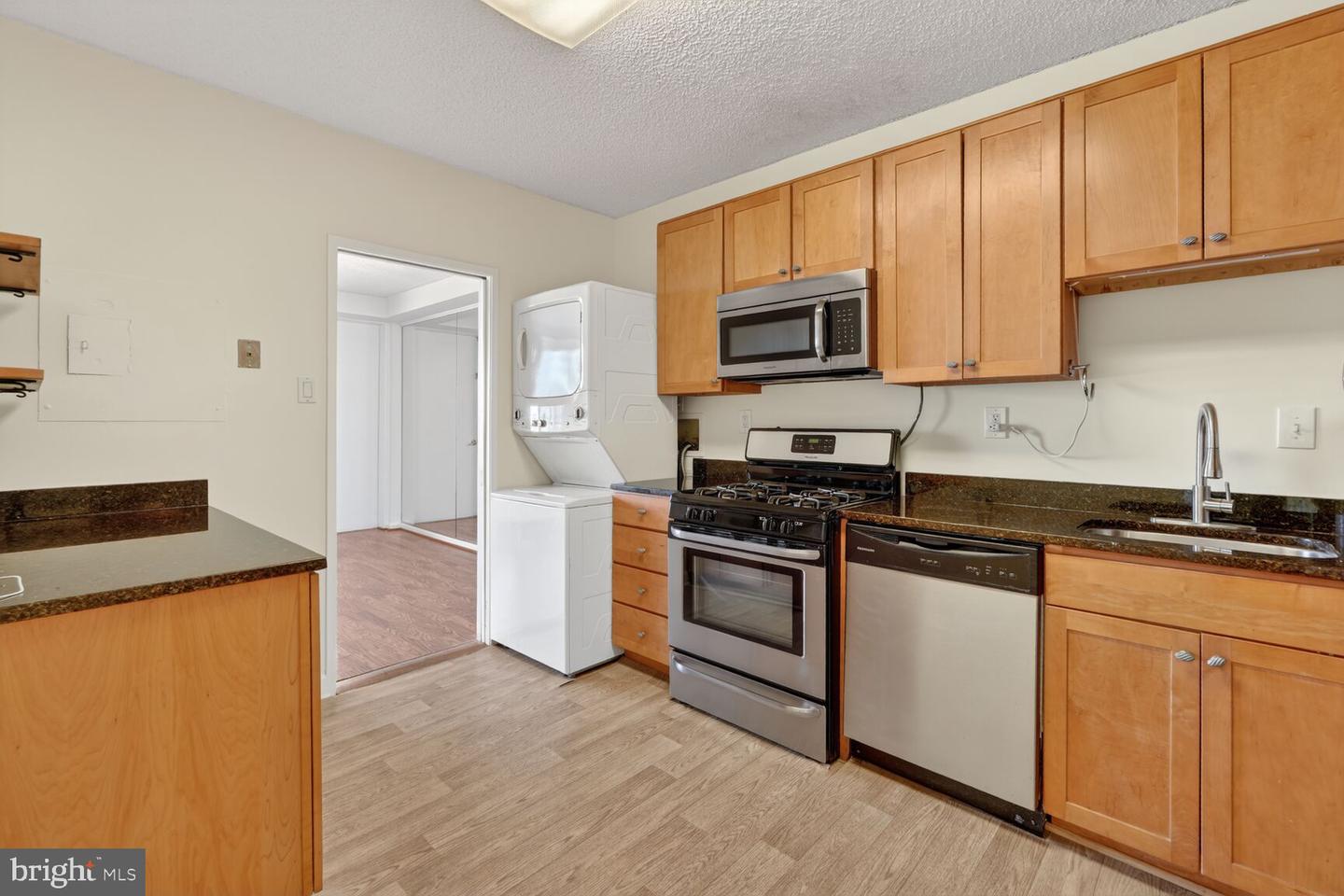 3701 S GEORGE MASON DR #2407N, FALLS CHURCH, Virginia 22041, 2 Bedrooms Bedrooms, ,1 BathroomBathrooms,Residential,For sale,3701 S GEORGE MASON DR #2407N,VAFX2290178 MLS # VAFX2290178