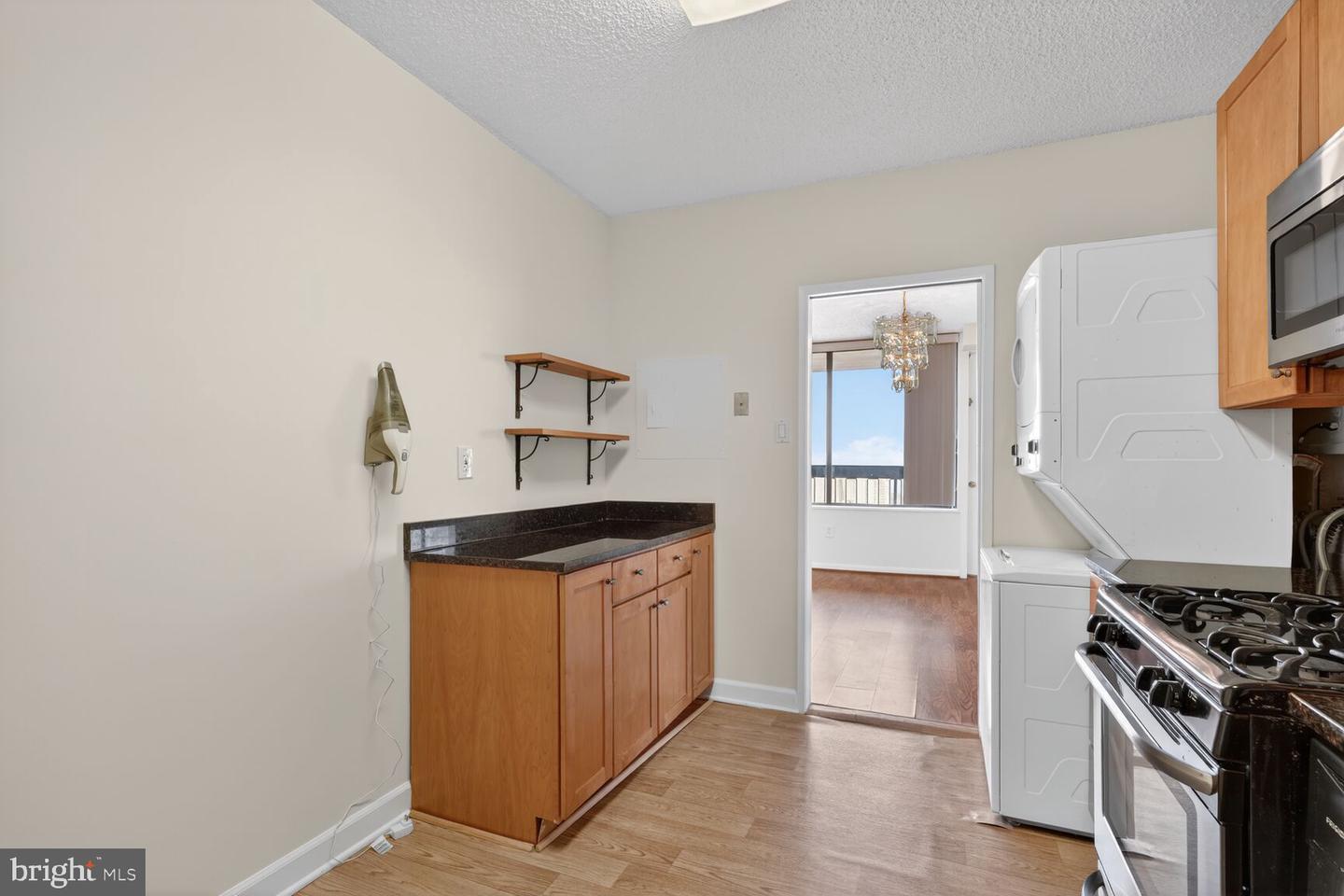 3701 S GEORGE MASON DR #2407N, FALLS CHURCH, Virginia 22041, 2 Bedrooms Bedrooms, ,1 BathroomBathrooms,Residential,For sale,3701 S GEORGE MASON DR #2407N,VAFX2290178 MLS # VAFX2290178