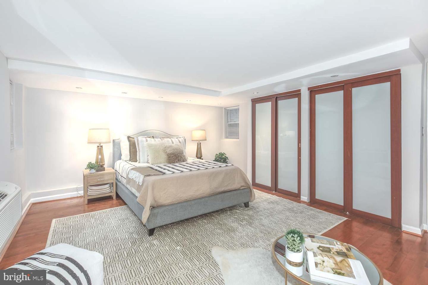 2509 17TH ST NW #1, WASHINGTON, District Of Columbia 20009, 2 Bedrooms Bedrooms, ,1 BathroomBathrooms,Residential,For sale,2509 17TH ST NW #1,DCDC2245502 MLS # DCDC2245502