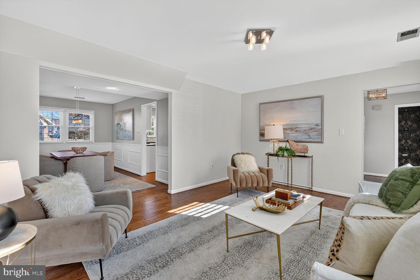 2607 WASHINGTON BLVD, ARLINGTON, Virginia 22201, 3 Bedrooms Bedrooms, ,2 BathroomsBathrooms,Residential,For sale,2607 WASHINGTON BLVD,VAAR2068708 MLS # VAAR2068708