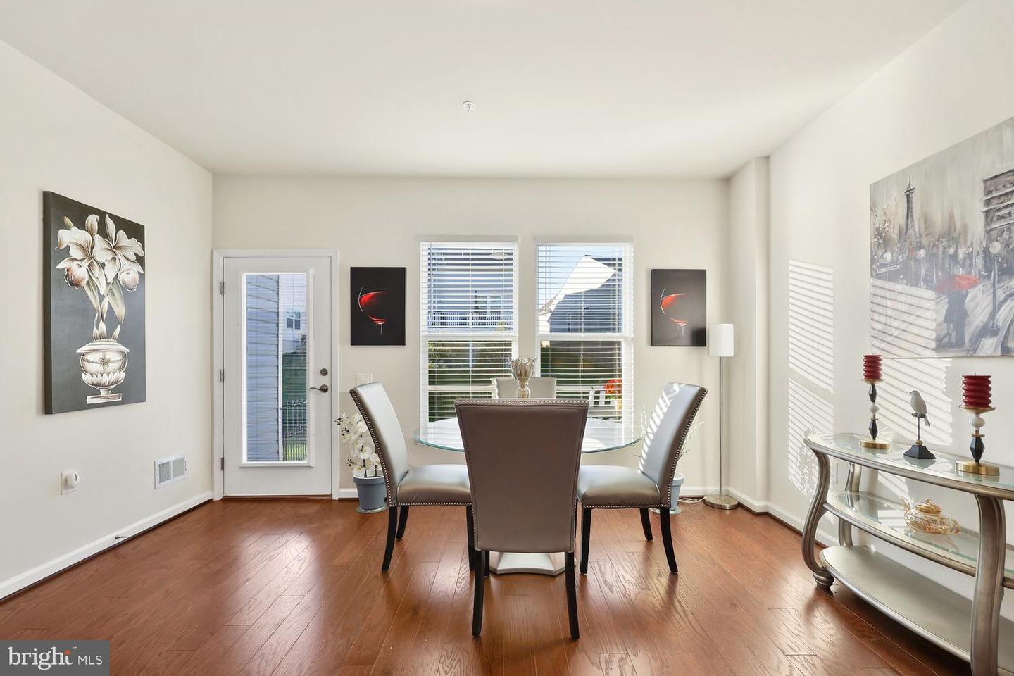 5934 AVERY POINT DR, FREDERICKSBURG, Virginia 22406, 2 Bedrooms Bedrooms, ,2 BathroomsBathrooms,Residential,For sale,5934 AVERY POINT DR,VAST2045954 MLS # VAST2045954