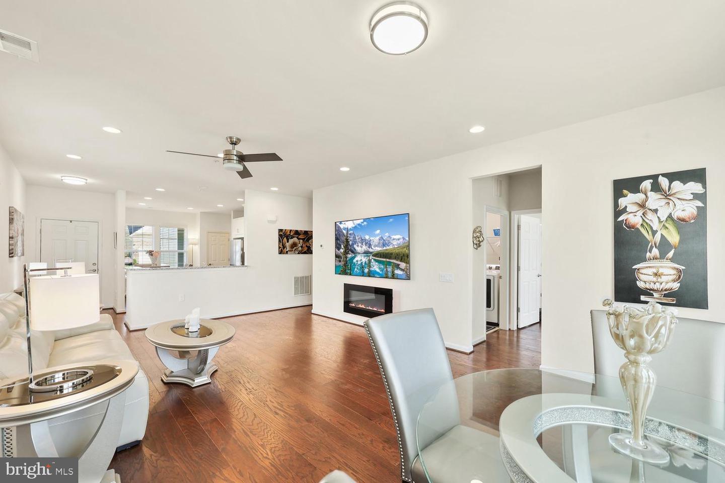 5934 AVERY POINT DR, FREDERICKSBURG, Virginia 22406, 2 Bedrooms Bedrooms, ,2 BathroomsBathrooms,Residential,For sale,5934 AVERY POINT DR,VAST2045954 MLS # VAST2045954