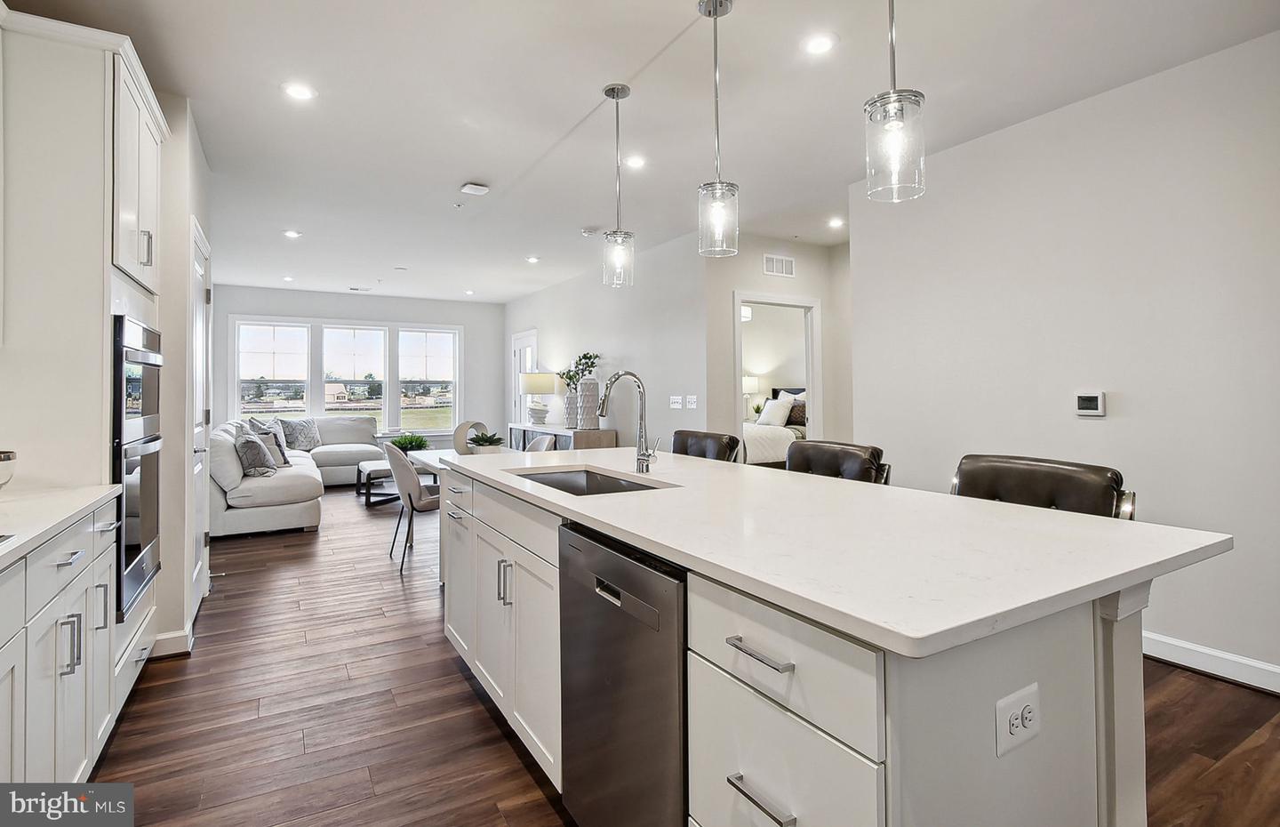 5800 MOONSTONE WAY #2, HAYMARKET, Virginia 20169, 2 Bedrooms Bedrooms, ,2 BathroomsBathrooms,Residential,For sale,5800 MOONSTONE WAY #2,VAPW2112228 MLS # VAPW2112228