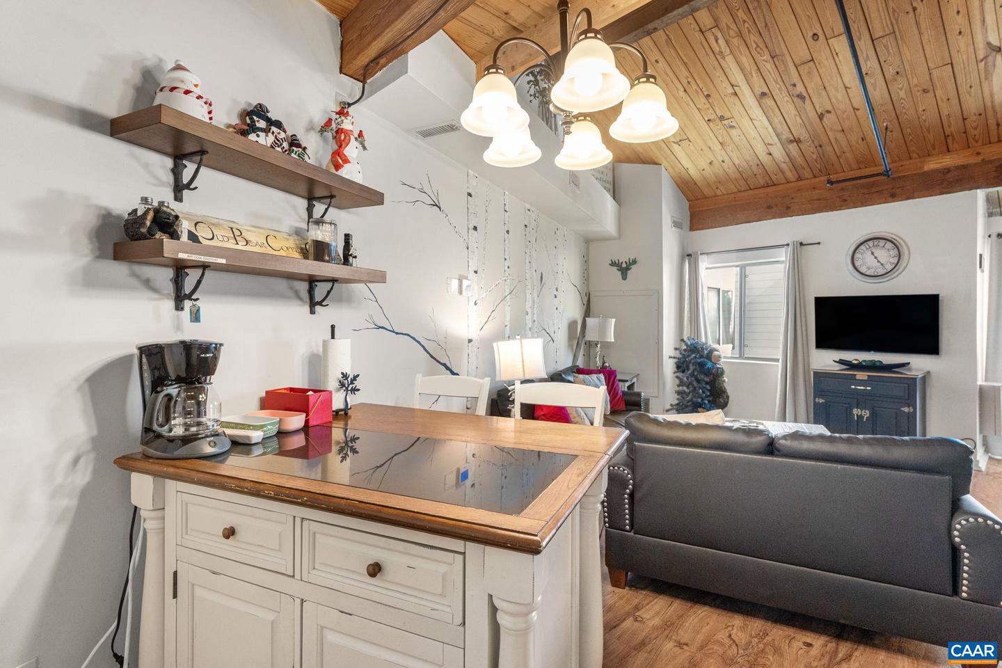 167 MOUNTAIN INN CONDOS, WINTERGREEN RESORT, Virginia 22967, 1 Bedroom Bedrooms, ,1 BathroomBathrooms,Residential,For sale,167 MOUNTAIN INN CONDOS,673190 MLS # 673190 167 MOUNTAIN INN CONDOS, WINTERGREEN RESORT, Virginia 22967, 1 Bedroom Bedrooms, ,1 BathroomBathrooms,Residential,For sale,167 MOUNTAIN INN CONDOS,673190 MLS # 673190