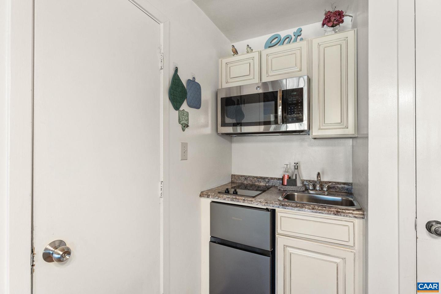 167 MOUNTAIN INN CONDOS, WINTERGREEN RESORT, Virginia 22967, 1 Bedroom Bedrooms, ,1 BathroomBathrooms,Residential,For sale,167 MOUNTAIN INN CONDOS,673190 MLS # 673190 167 MOUNTAIN INN CONDOS, WINTERGREEN RESORT, Virginia 22967, 1 Bedroom Bedrooms, ,1 BathroomBathrooms,Residential,For sale,167 MOUNTAIN INN CONDOS,673190 MLS # 673190