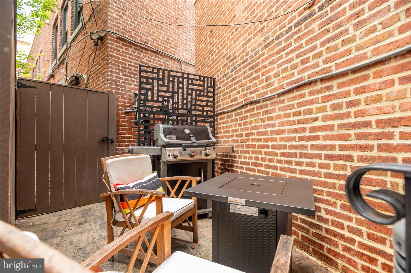 2150 FLORIDA AVE NW #1, WASHINGTON, District Of Columbia 20008, 2 Bedrooms Bedrooms, ,2 BathroomsBathrooms,Residential,For sale,2150 FLORIDA AVE NW #1,DCDC2185382 MLS # DCDC2185382