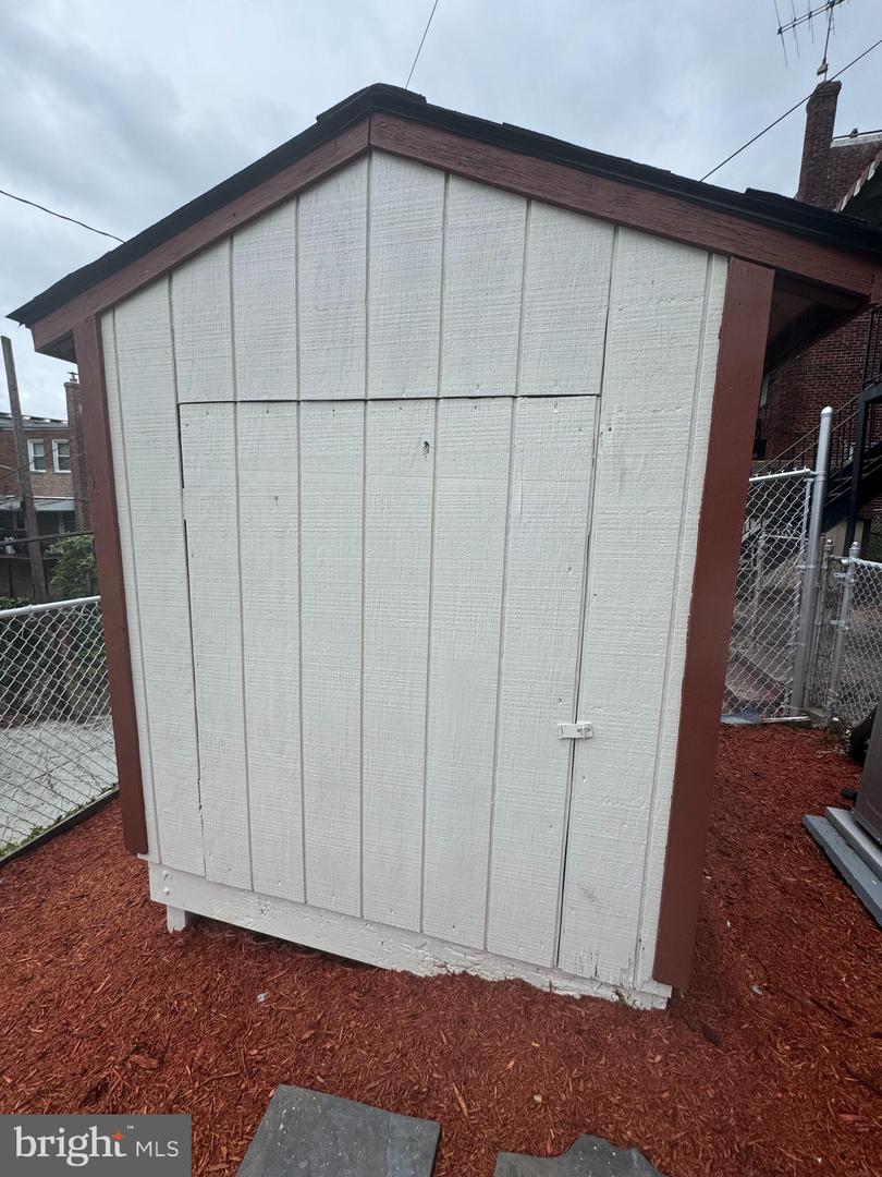 1636 FORT DAVIS PL SE, WASHINGTON, District Of Columbia 20020, 4 Bedrooms Bedrooms, ,2 BathroomsBathrooms,Residential,For sale,1636 FORT DAVIS PL SE,DCDC2191606 MLS # DCDC2191606