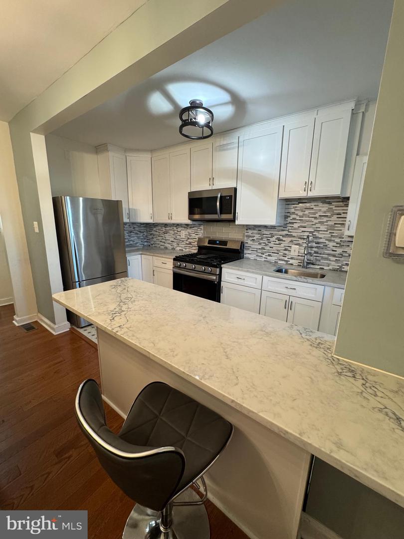 1636 FORT DAVIS PL SE, WASHINGTON, District Of Columbia 20020, 4 Bedrooms Bedrooms, ,2 BathroomsBathrooms,Residential,For sale,1636 FORT DAVIS PL SE,DCDC2191606 MLS # DCDC2191606