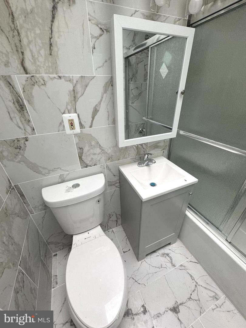 1636 FORT DAVIS PL SE, WASHINGTON, District Of Columbia 20020, 4 Bedrooms Bedrooms, ,2 BathroomsBathrooms,Residential,For sale,1636 FORT DAVIS PL SE,DCDC2191606 MLS # DCDC2191606